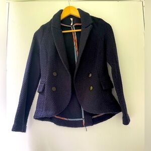 Willow & Clay Navy Blue Blazer